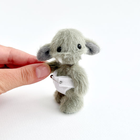 Baby monster teddy - grey green