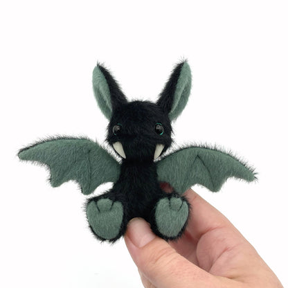 Mini bat teddy - green and black